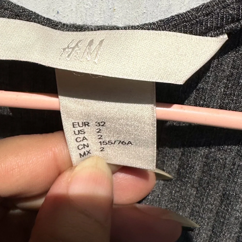 H&M bodycon dress - Picture 3 of 4